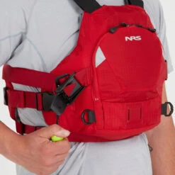 NRS Ninja Pro PFD -Western Canoe Kayak 40141 01 Red Model QuickRelease 052224 2000x2000 02536.1734742632